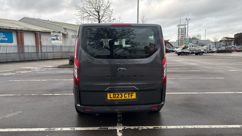 Ford Tourneo Custom Transit Custom Tourneo L2 Diesel Fwd 2.0 EcoBlue 130ps Low Roof 8 Seater Titanium